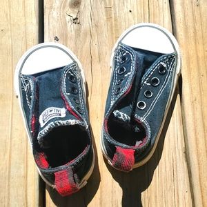 Toddler velcro Converse B&W size 5